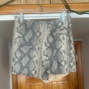Zara Snakeskin Pattern Skort Skirt Size Small